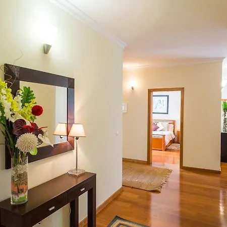 וילה Luxury With Private Heated Pool, Garden And Views Of The Sea And Mountains. *
