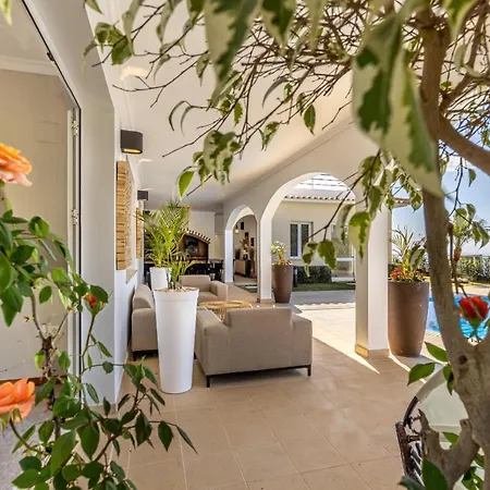 Luxury With Private Heated Pool, Garden And Views Of The Sea And Mountains. * ארקו דה קלחטה