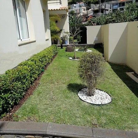 Luxury With Private Heated Pool, Garden And Views Of The Sea And Mountains. וילה
