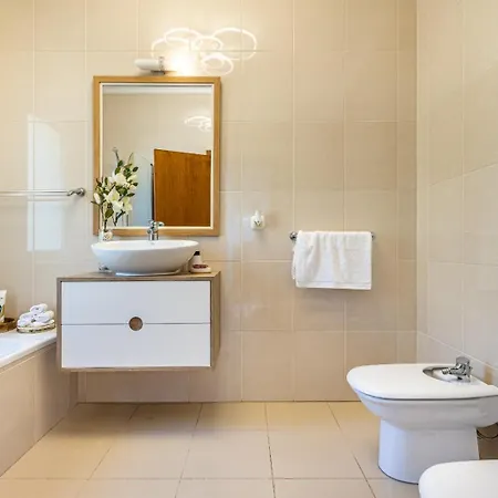 Luxury With Private Heated Pool, Garden And Views Of The Sea And Mountains. וילה *