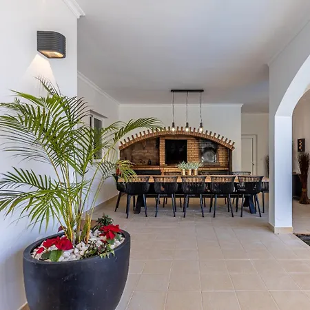 Luxury With Private Heated Pool, Garden And Views Of The Sea And Mountains. * ארקו דה קלחטה