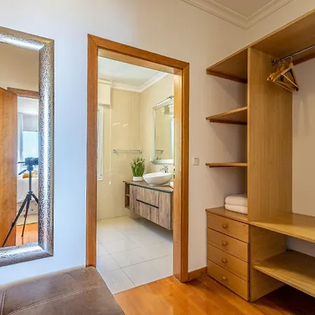 וילה Luxury With Private Heated Pool, Garden And Views Of The Sea And Mountains. *