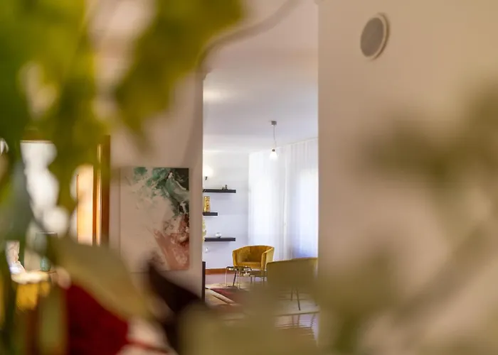 Luxury With Private Heated Pool, Garden And Views Of The Sea And Mountains. Villa Arco da Calheta (Madeira)