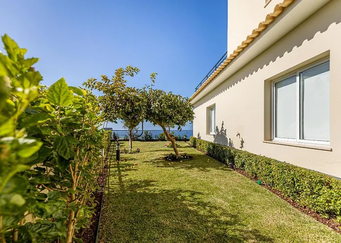 Luxury With Private Heated Pool, Garden And Views Of The Sea And Mountains. * Arco da Calheta (Madeira)