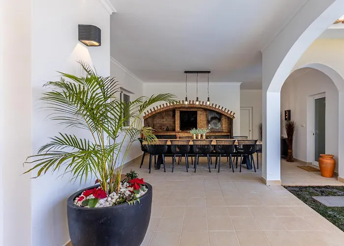 Luxury With Private Heated Pool, Garden And Views Of The Sea And Mountains. * Arco da Calheta (Madeira)