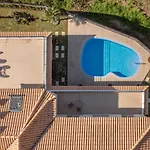 Luxury With Private Heated Pool, Garden And Views Of The Sea And Mountains. *