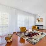 Luxury With Private Heated Pool, Garden And Views Of The Sea And Mountains. Villa *