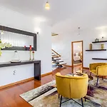 Villa Luxury With Private Heated Pool, Garden And Views Of The Sea And Mountains.
