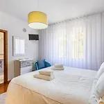 Luxury With Private Heated Pool, Garden And Views Of The Sea And Mountains. Villa Arco da Calheta (Madeira)