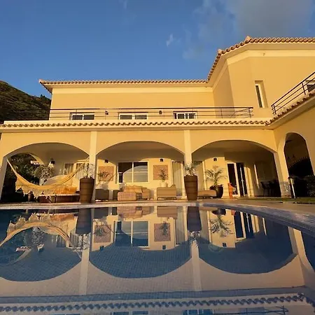 Luxury With Private Heated Pool, Garden And Views Of The Sea And Mountains. *