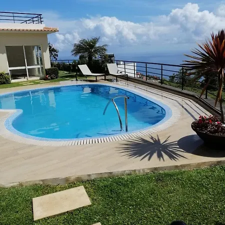 Villa Luxury With Private Heated Pool, Garden And Views Of The Sea And Mountains. Arco da Calheta (Madeira)
