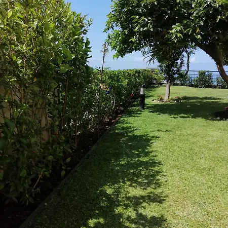 Luxury With Private Heated Pool, Garden And Views Of The Sea And Mountains. * Arco da Calheta (Madeira)