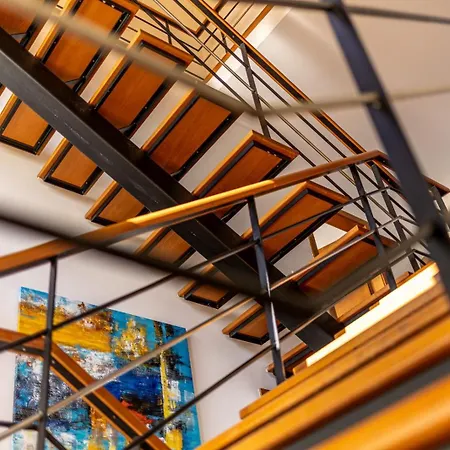 Luxury With Private Heated Pool, Garden And Views Of The Sea And Mountains. *