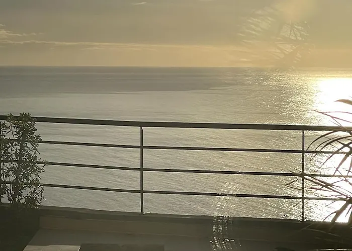 Luxury With Private Heated Pool, Garden And Views Of The Sea And Mountains. Arco da Calheta