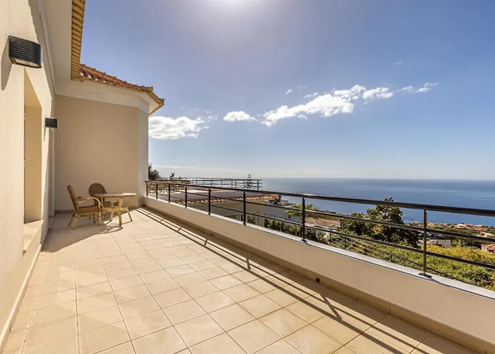 Luxury With Private Heated Pool, Garden And Views Of The Sea And Mountains. * Arco da Calheta